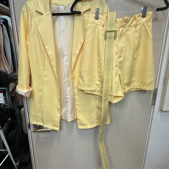 Other - Yellow Blazer and Shorts Set with Belt